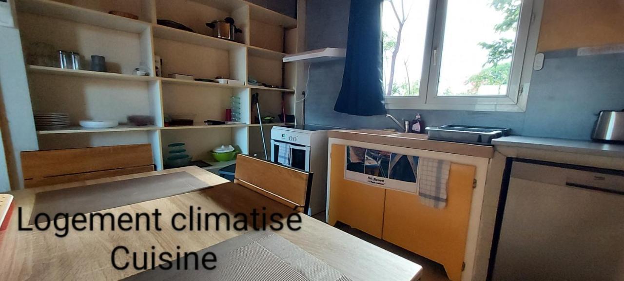 Le Barcares Logement Climatise Pour 6 Personnes, Draps Et Serviettes Non Fournis Air-Conditioned Accommodation For 6 People, Sheets And Towels Not Provided Alojamiento Con Aire Acondicionado Para 6 Personas, Sabanas Y Toallas No Incluidas Extérieur photo