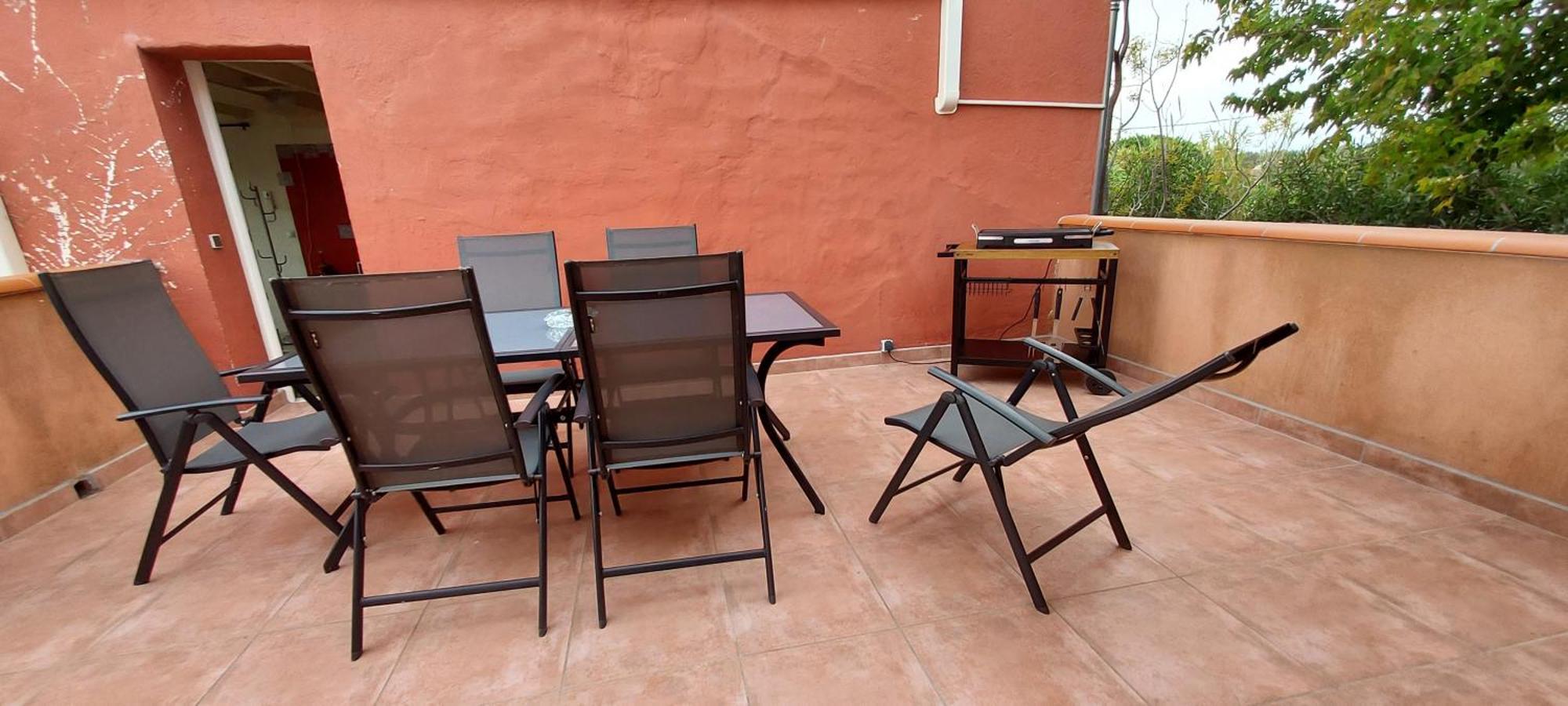 Le Barcares Logement Climatise Pour 6 Personnes, Draps Et Serviettes Non Fournis Air-Conditioned Accommodation For 6 People, Sheets And Towels Not Provided Alojamiento Con Aire Acondicionado Para 6 Personas, Sabanas Y Toallas No Incluidas Extérieur photo